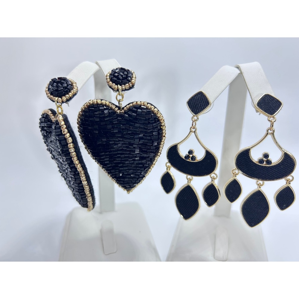 Drop Earrings Unbranded Women OS Black Good Beaded Heart Chandelier 2 Pair Set